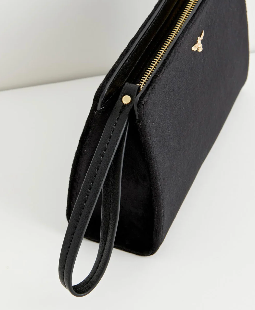 Bonnie Velvet Wristlet