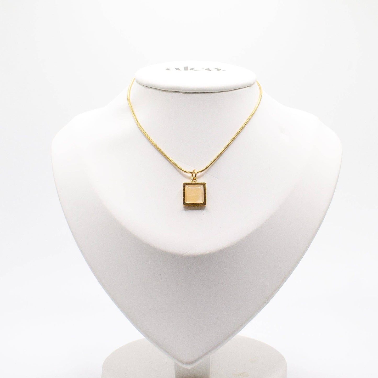 Grounded Necklace - Gold