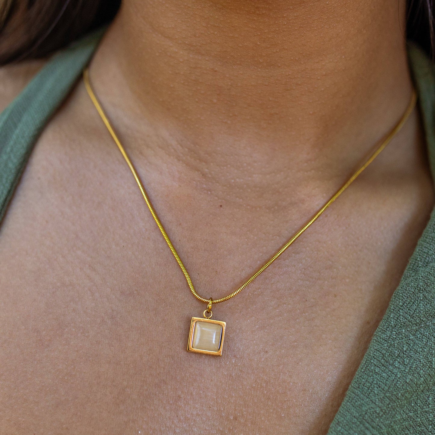 Grounded Necklace - Gold